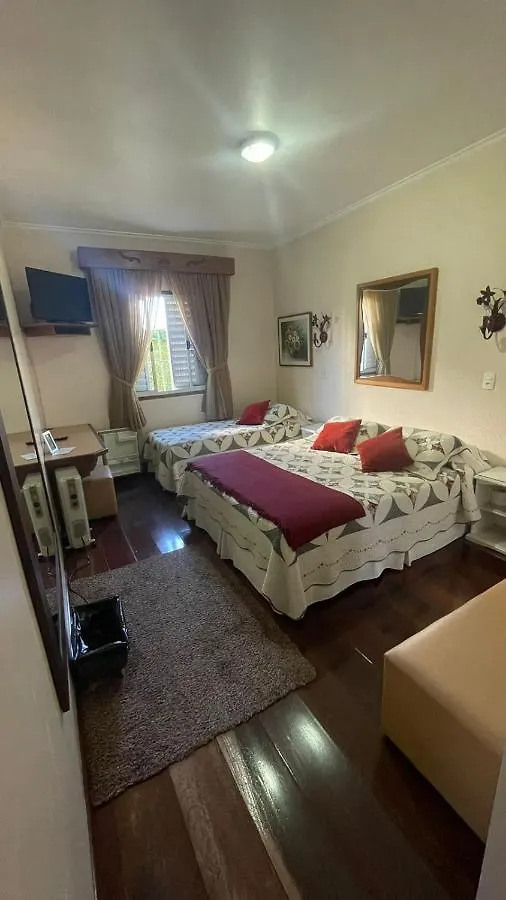 Inn Pousada Ararinha Azul Campos do Jordao